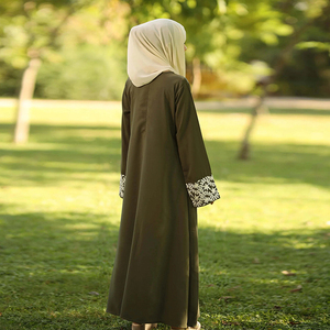 High-Quality Modest Islamic <b>Maxi</b> Abaya with Flared Hem Solid Pattern Seamless Embroidery Long Sleeves Eid & Ramadan Ready - Product Image 5