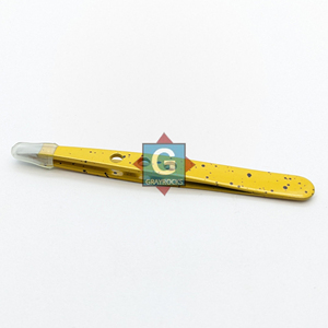 Pince à épiler manuelle en acier inoxydable jaune à pointe inclinée pour l'épilation et la beauté - Product Image 5