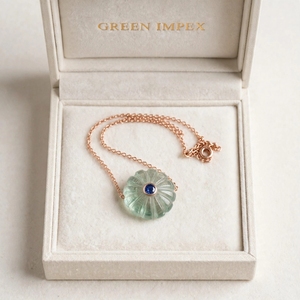 Collier pendentif gravé en forme de melon en labradorite de qualité supérieure, pierre centrale bleue, sertie en clos, plaqué or 18 carats, pour femme, idéal pour les soirées - Product Image 3