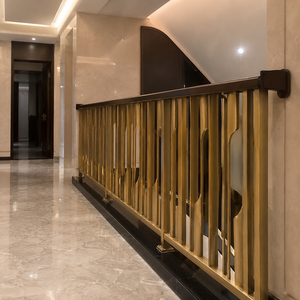 Barandilla metálica color oro champán con barandilla superior de madera oscura, balaustrada moderna para interiores, para escaleras de villas de lujo. - Product Image 3
