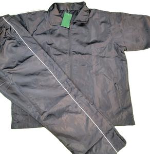 Conjunto Deportivo Unisex de Alta Calidad Personalizable con Logotipo y Diseño Único - Product Image 1