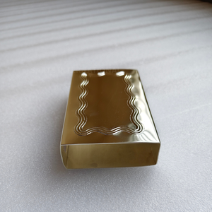 Boîte d'allumettes de sécurité en laiton dorée, moderne et luxueuse, pour mariage, avec logo gravé, personnalisée, écologique, durable et résistante à l'eau - Product Image 2