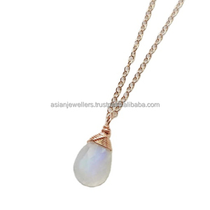 Collar de oro de arcoíris, piedra lunar, hecho a mano - Product Image 1