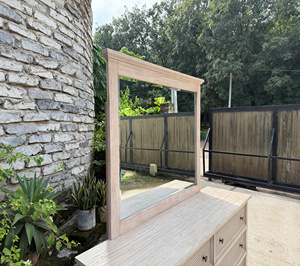 Mesa de Noche Rústica Moderna de Madera para Cama Queen, 3 Cajones, Panel Tejido, Muebles de Dormitorio, Modelo SKSE 01 Binh Duong, 1 Año de Garantía - Product Image 3