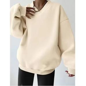 Sweat-shirts à capuche oversize à col rond pour femmes et hommes, grandes tailles, personnalisables avec badge sur le devant, épaules tombantes, en molleton de coton pour l'hiver - Product Image 2