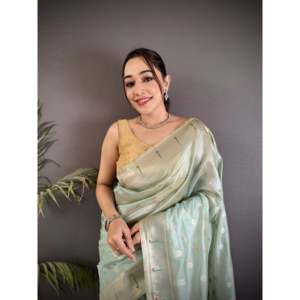 Sari Paithani en tissu épais avec motifs Mina Butti pour mariage - Product Image 1