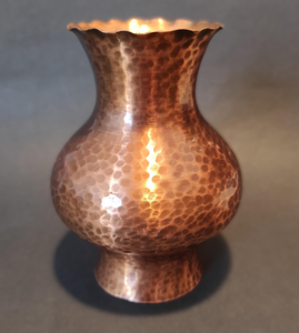 Vase à fleurs en métal de style royal vintage pour la décoration de la maison, du restaurant, du jardin, des sols, vases et pichets décoratifs en métal - Product Image 3