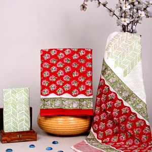 Conjunto de Pijama Kurti Sarong de Algodón con Estampado Floral Rojo y Blanco |   Ropa de Resort Hecha a Mano con Estampado de Bloques de Alta Calidad |   Conjunto Informal de Boutique - Product Image 1