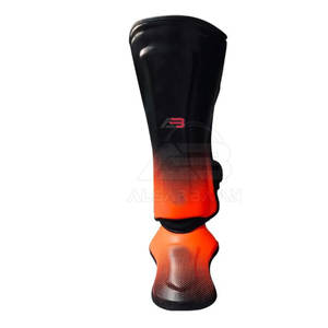 Espinilleras de tela suave y cuero de alta calidad, ligeras y a bajo precio. - Product Image 3