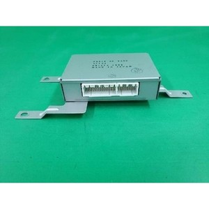ECUs et modules informatiques d'occasion pour entreprises 0K95B666A0D - Product Image 1