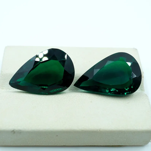 HAYAAT GEMS - Gemas de Esmeralda Verde Cultivadas en Laboratorio, Corte en Forma de Pera Facetado, 22.70 Quilates, Par, Cambio de Color, para la Elaboración de Joyas - Product Image 1