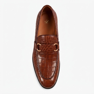 Mocassins pour hommes à texture croco avec fermoir Horsebit, élégants, à enfiler, pour affaires et occasions décontractées - Product Image 3