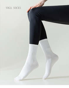 Calcetines de Pilates al por Mayor con Logotipo Personalizado, Antideslizantes, para Yoga y Gimnasio, Unisex, de Algodón y Spandex, hasta la Pantorrilla - Product Image 2