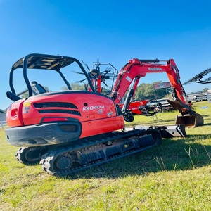 รถขุดขนาดเล็ก Kubota KX040 4 ตัน พร้อมเกียร์บ็อกซ์ มอเตอร์ เครื่องยนต์ กำลังขับเคลื่อนขนาดกะทัดรัด น้ำหนัก 4170 กก. เหมาะสำหรับงานก่อสร้างอเนกประสงค์ - Product Image 1