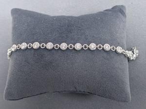 Bracelet tennis de haute qualité en or massif 10 carats pour femme, serti de diamants CVD ronds brillants DEF VVS, certifié IGI, cadeau idéal - Product Image 5