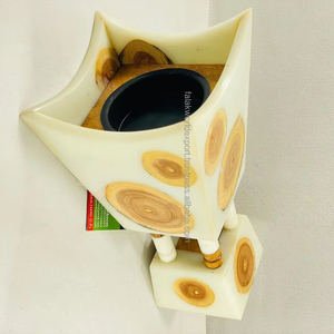 Brûle-encens en résine et bois fait main, au look luxueux, conçu pour la méditation, la prière, la relaxation, l'aromathérapie et la beauté. - Product Image 1