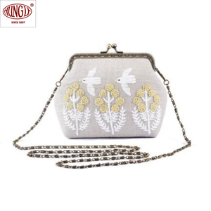 Portefeuille portable élégant brodé à la main pour occasions formelles, style vintage, vente en gros - Product Image 1