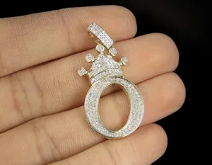 Colgante Vintage de Plata de Ley Chapado en Oro Amarillo de 14k con Diamante Simulado Redondo de 2Ct y Letra Inicial O - Product Image 2