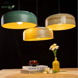 Luminaire suspendu en bambou artisanal moderne et minimaliste - Couvre-lampes et accessoires d'éclairage intérieur - Design en bambou pur - Product Image 5