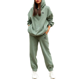 Conjunto deportivo personalizado para mujer, sudadera con capucha de forro polar extragrande, pantalones jogger, conjunto de ropa deportiva informal, holgado, de algodón, para estar en casa en invierno. - Product Image 1