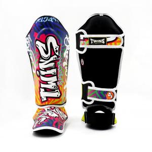 Kit de Entrenamiento de Boxeo Profesional Muay Thai Más Vendido, Guantes de Boxeo Twins con Impresión Personalizada, Pantalones Cortos de Muay Thai y Espinilleras Twins - Product Image 5