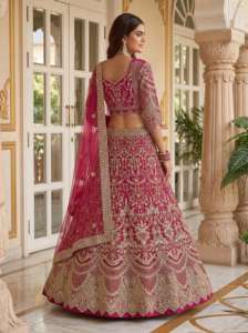 Impresionante Lehenga Choli de Diseñador para Boda, con Lentejuelas y Bordado, Conjunto de Dupatta, Tela de Seda de Moda, Largo hasta el Suelo, con Detalles en Red - Product Image 3