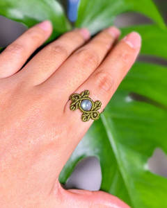 Anillo de Macramé Verde Hecho a Mano con Piedra Lunar, Certificado IGI, Anillo de Compromiso Ajustable con Gema, Diseño Floral Anudado, Chapado en Oro de 14K, Joyería Unisex - Product Image 1
