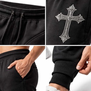 กางเกงวอร์มขายาวสีดำสำหรับผู้ชาย พิมพ์ลายกราฟิก ผ้าฝ้ายผสม ทรงเข้ารูป สตรีทแวร์ กางเกงลำลองมีกระเป๋าแบบมีเชือกผูก - Product Image 4