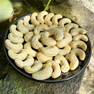 Popular Choice W420 <b>Nut</b> <b>Kernel</b> Food & Drink Applications Cheap Price from Vietnam Wholesale 100% Natural Cashew <b>Nuts</b> - Product Image 6