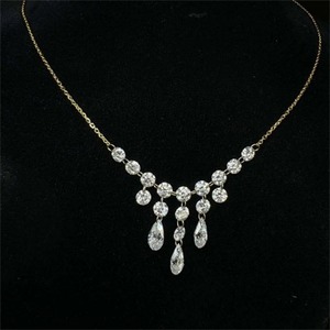 Collier pendentif classique en or avec diamant de laboratoire, cristal en forme de goutte d'eau, strass et chaîne serpent pour mariage, bijoux pour femmes - Product Image 1
