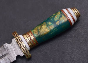 Cuchillo de hoja fija nuevo, hecho a mano, de acero de Damasco, tipo Dogger, con mango de resina verde, el mejor cuchillo de supervivencia coleccionable, cuchillo de caza. - Product Image 4