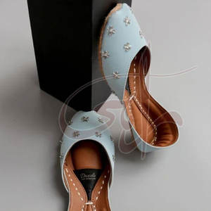 รองเท้าคุสซ่าแฟชั่นน้ำหนักเบา พิมพ์ลายลำลองสำหรับผู้หญิง หนังแท้ พื้นกันลื่น ปรับแต่งสีและขนาดได้ - Product Image 2