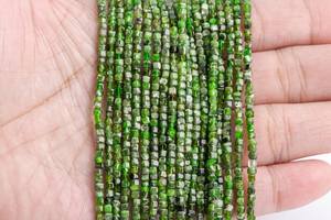 ลูกปัดพลอยโครมไดโอไซด์แท้จากรัสเซีย สีเขียว ขอบเจียรเหลี่ยม รูปทรงลูกบาศก์ สำหรับทำเครื่องประดับ - Product Image 4