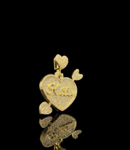 Colgante de Aleación Chapado en Oro con Diamantes Engastados, Estilo Urbano de Lujo - Product Image 2