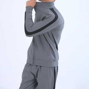 Vêtements de sport sur mesure, veste et pantalon de survêtement, fabrication directe d'usine, OEM ODM, fournisseur en gros de vêtements athlétiques - Product Image 4