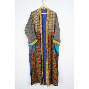 Kimono de Seda Vintage Elegante y Hermoso para Mujer, Hecho a Mano en India con Estampado de Patchwork, Cómodo y Largo, con Cordón Ajustable para el Verano - Product Image 4