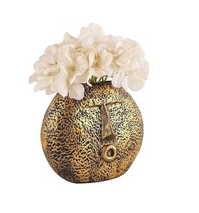 Vase décoratif en métal doré artisanal pour table, centre de table, décoration de salon avec plantes artificielles, provenant de l'Uttar Pradesh - Product Image 4