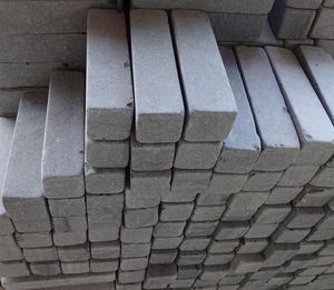 High Quality Eco-friendly Tumbled Rustic Durable Pestle Bluestone Courtyard <b>Paving</b> Sidewalk for Villa Resort Vietnam - Product Image 1