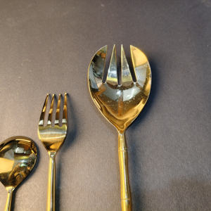 Ensemble de couverts en acier inoxydable minimaliste et élégant, finition or PVD, 4 pièces, couteau, fourchette et cuillère, vaisselle de luxe pour les dîners raffinés - Product Image 4