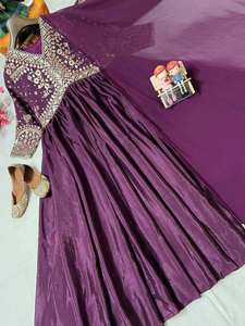 Elegante Vestido Anarkali Étnico de Diseñador con Dupatta, Recién Lanzado, Talla Grande, Traje de Novia para Bodas, Fiestas y Celebraciones Festivas - Product Image 6