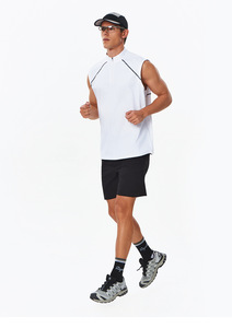 เสื้อกล้ามกีฬาผู้ชายสีขาวแบบแห้งเร็ว คอตั้ง พร้อมดีเทลซิป - Product Image 4