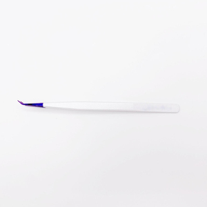 Pinzas de Precisión Profesionales Antiestáticas, Duraderas, de Acero Inoxidable con Recubrimiento Negro Multibrillante para Pestañas (75 unidades) - Product Image 3
