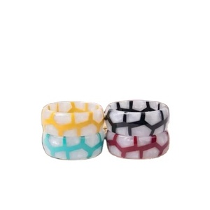 Venta directa de fábrica de resina de alta calidad brazalete colorido pulsera mejor exportación DE LA India precio barato para ocasiones de regalo - Product Image 1