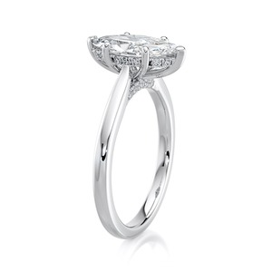 Anillo de Compromiso Solitario con Diamante Cultivado en Laboratorio de Corte Marquesa de 1.50 Quilates, Oro Blanco de 14K, Joyería Nupcial Personalizada - Product Image 2