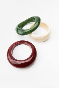 Vintage <b>Resin</b> Bangles with Carved Floral Design Crown Shape Classic Style for Women's Anniversary - Product Image 3