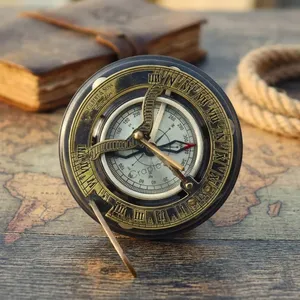 Boussole armillaire vintage en laiton avec aiguille solaire, instrument de navigation nautique fait main, boussole maritime, décoration explorateur, cadeau - Product Image 1