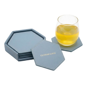 แผ่นรองแก้วหนังหกเหลี่ยมคุณภาพสูงพร้อมกล่องเก็บของ แผ่นรองโต๊ะพรีเมียมแบบกำหนดเองสำหรับงานอีเว้นท์ - Product Image 1