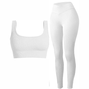Nouvel arrivage : Ensemble de yoga 2 pièces sans couture taille haute pour femme, short uni sans manches, idéal pour le sport et le fitness - Product Image 1