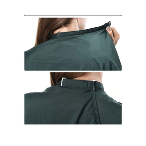 Capes de barbier unisexes en nylon et polyester pour la coupe de cheveux en salon - Product Image 4