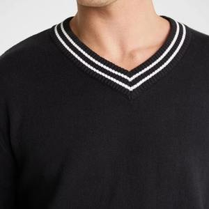 เสื้อสเวตเชิ้ตคอวีทรงสลิมฟิต Mern Casual Wear สำหรับผู้ชาย เสื้อกันหนาวผ้าฝ้าย 100% สกรีนโลโก้ได้ ขายดี - Product Image 2